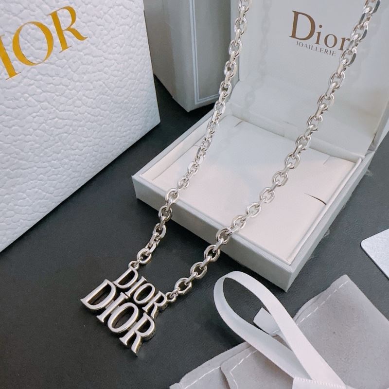 chr1st1an D10r necklaces